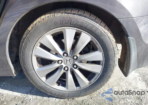 2011 Honda Accord 2.4 Ex-L from USA, damaged, VIN 1HGCP2F8XBA026959